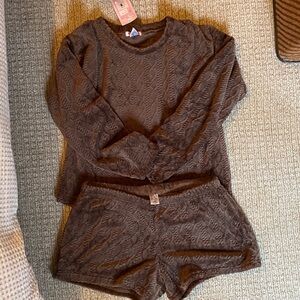 NWT Cozy Plush Brown Lounge Set - Soft Knit Texture